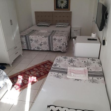 Beyaz Apart Pansiyon Cesme Exterior photo