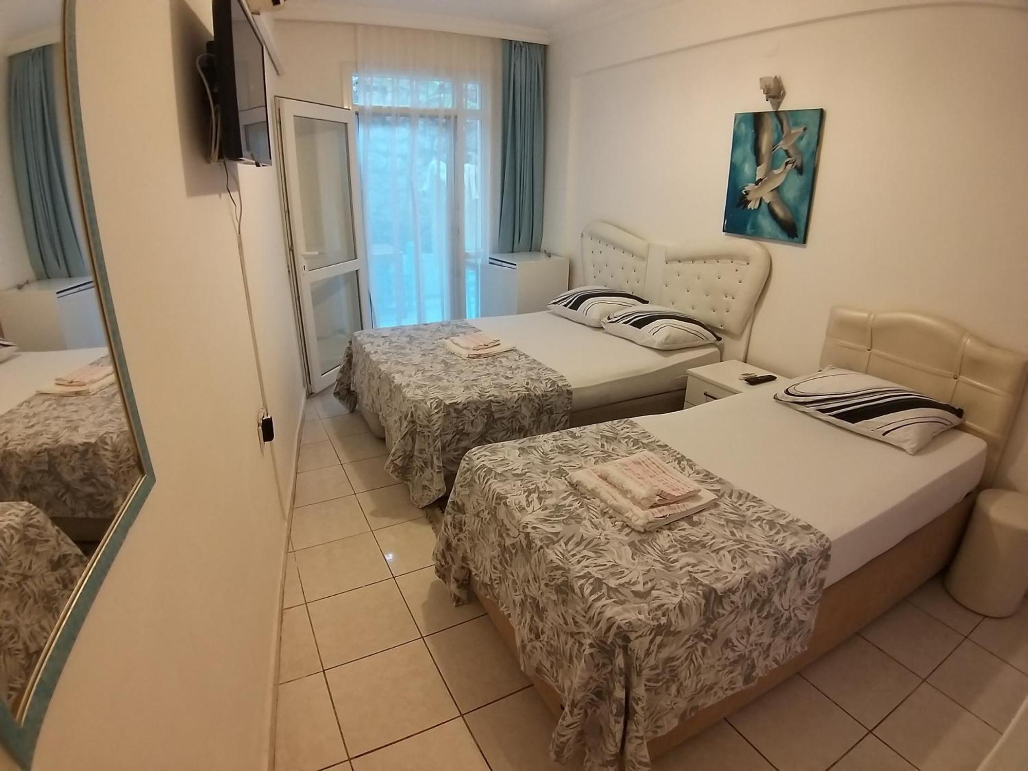 Beyaz Apart Pansiyon Cesme Exterior photo