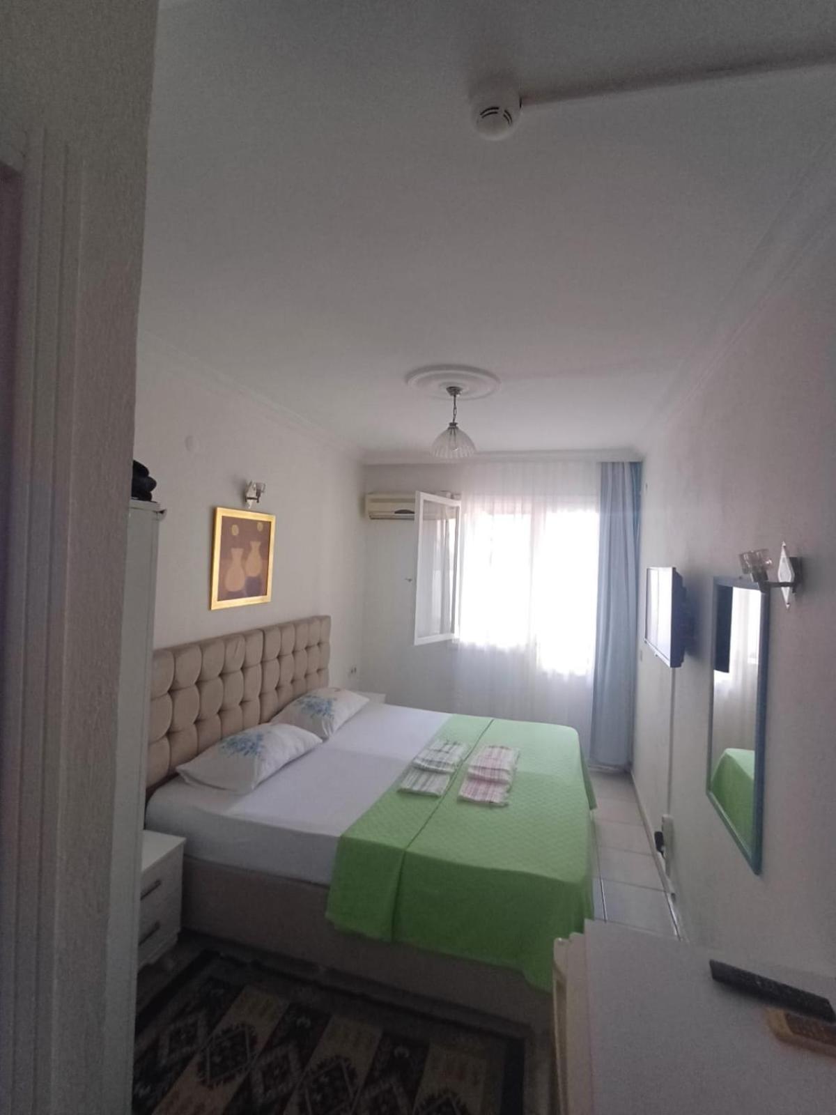 Beyaz Apart Pansiyon Cesme Exterior photo